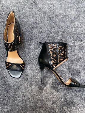 Nine West Karabee Black Leather Caged Cutout Ankle Strap Heels Stiletto Size 8